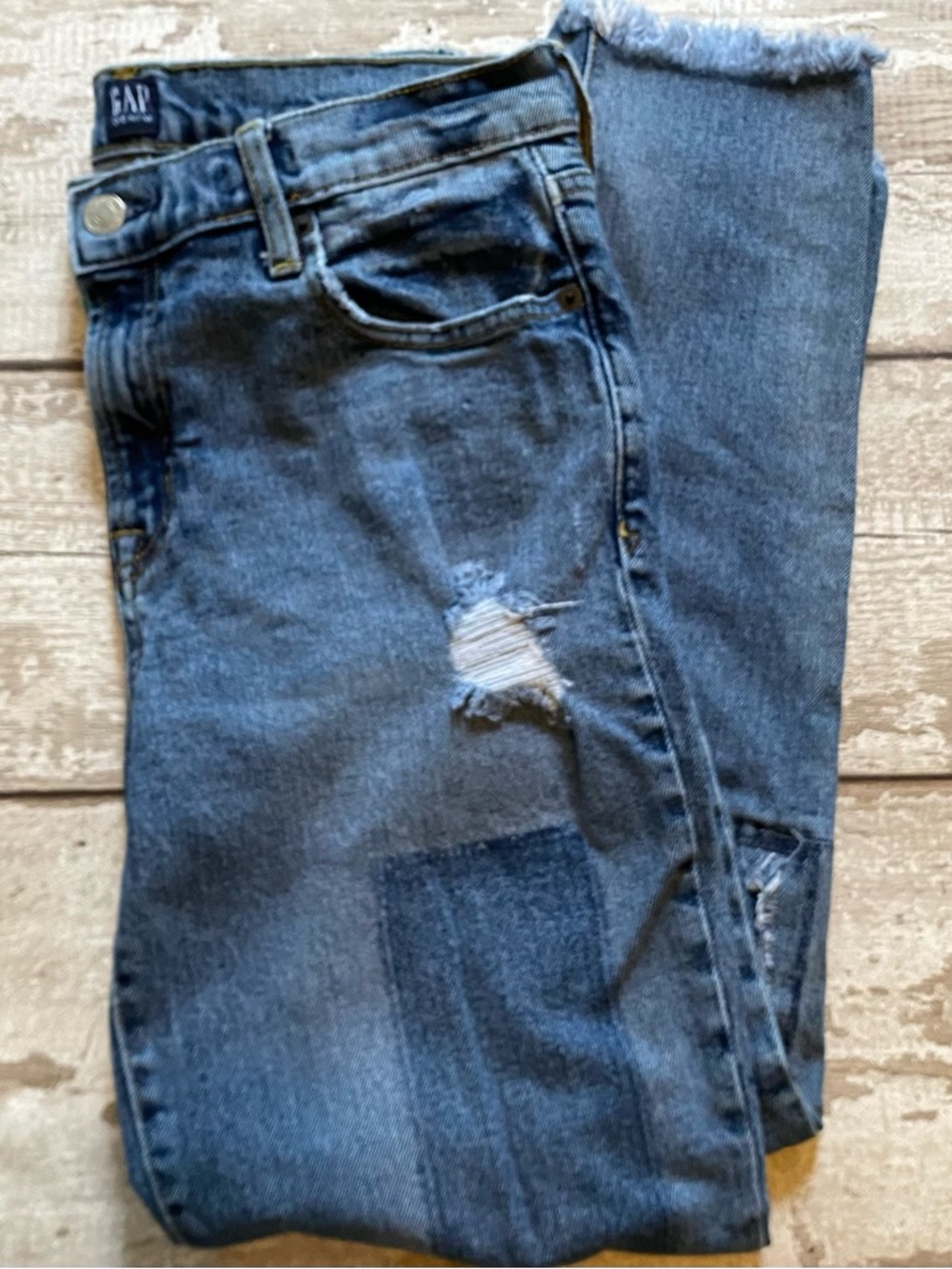 GAP Women's Medium Blue Ripped Skinny Jeans